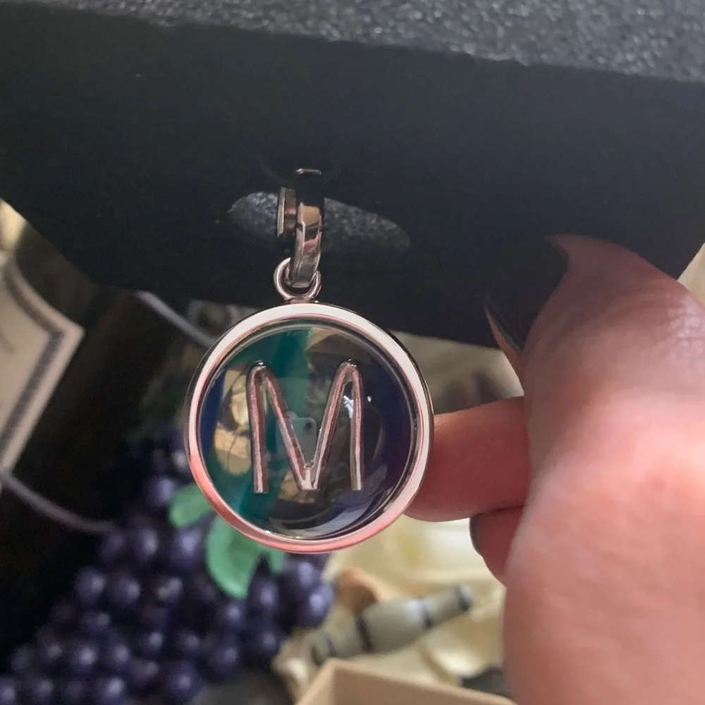 🔥SALE🔥Authentic BURBERRY Silver M crystal ball KEY/Charm/pendant - Picture 8 of 13